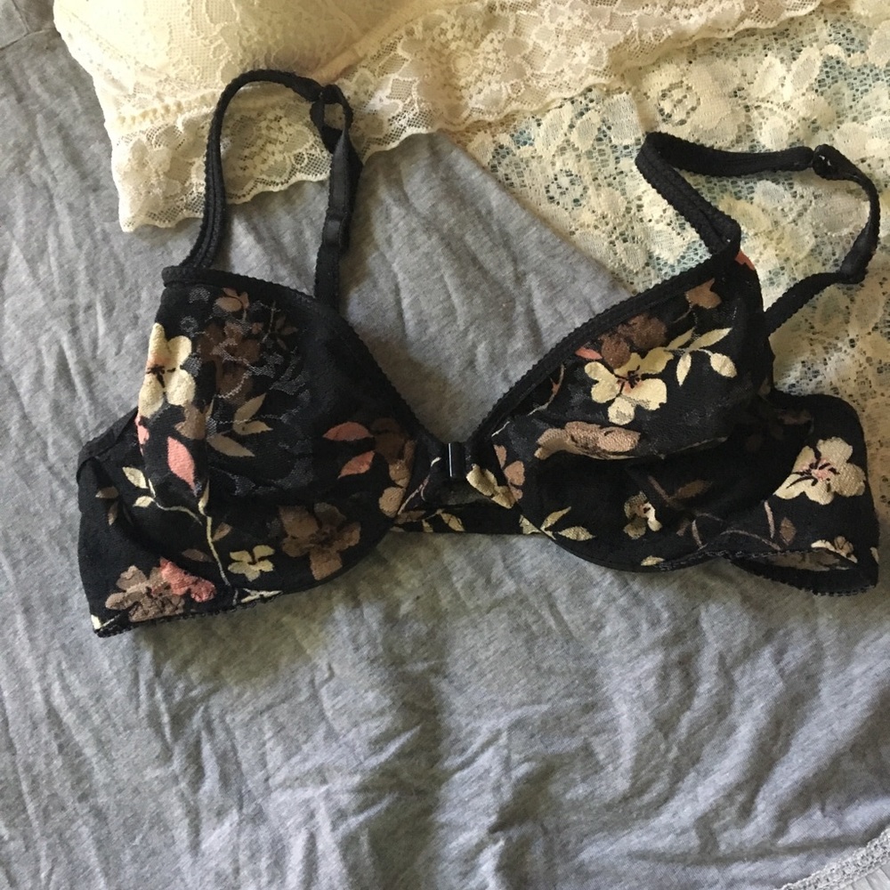 Victoria secrets - Picture 3 of 8